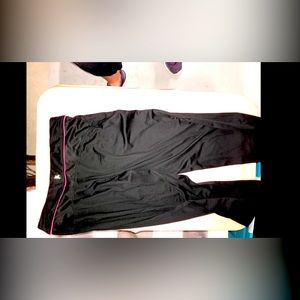 Dan skin classic medium womens workout pants black -n- pink